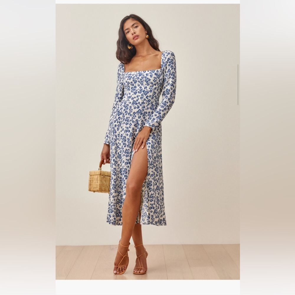 Petites Sigmund Dress
Color: Milanesa
Size: 6P
Qty: 1